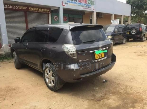 Toyota Vanguard 2009 Gray