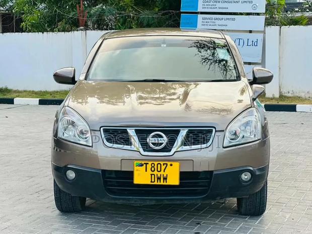 Nissan Dualis 2011 Gold