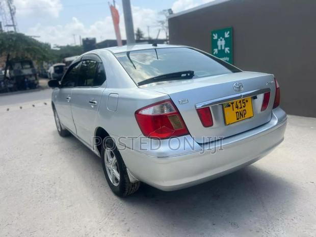 Toyota Premio 2005 Silver