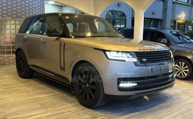 Land Rover Range Rover Vogue 2023 Beige