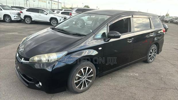 Toyota Wish 2010 Black