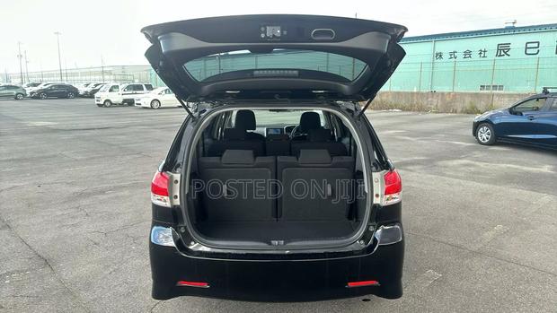Toyota Wish 2010 Black