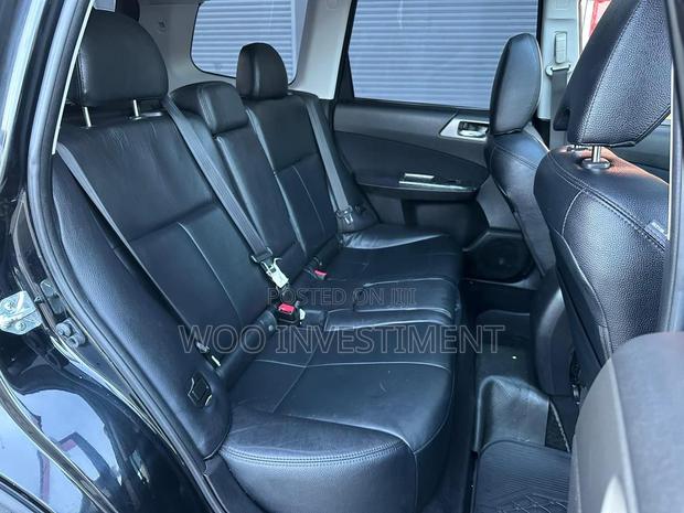 Subaru Forester 2011 Black