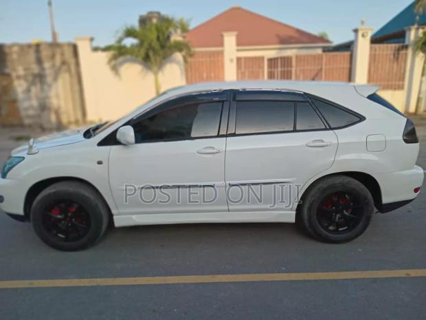 Toyota Harrier 2003 White