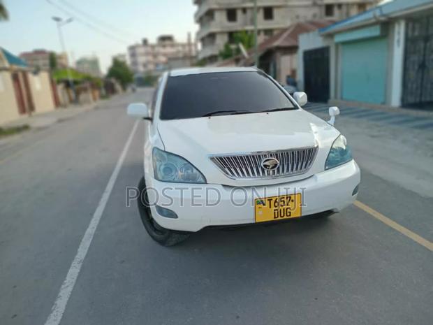 Toyota Harrier 2003 White