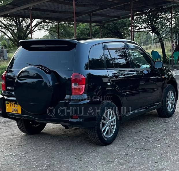 Toyota RAV4 2002 Black