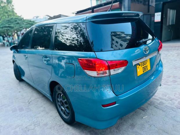 Toyota Wish 2008 Blue