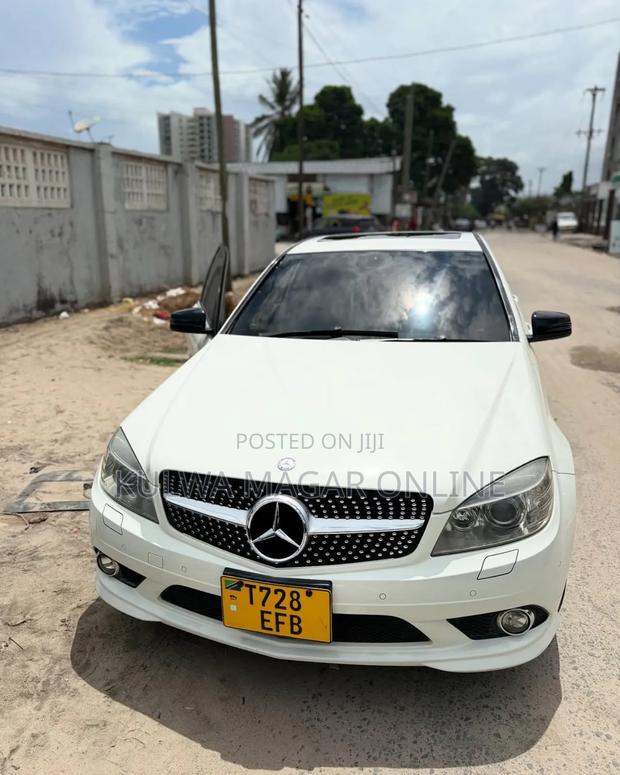 Mercedes-Benz C-Class 2008 White