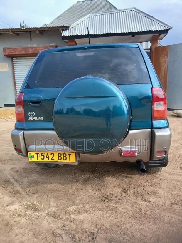 Toyota RAV4 2005 Blue