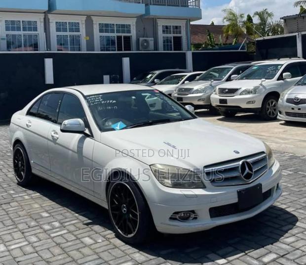 Mercedes-Benz C-Class 2007 White