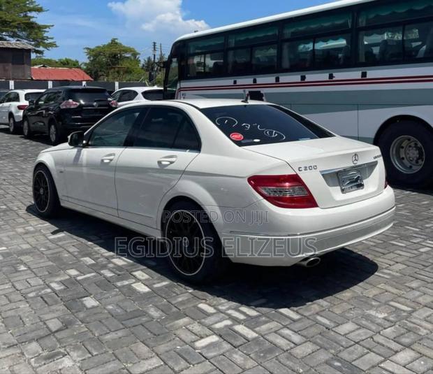 Mercedes-Benz C-Class 2007 White