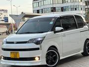 Toyota Spade 1.3 2012 White for sale