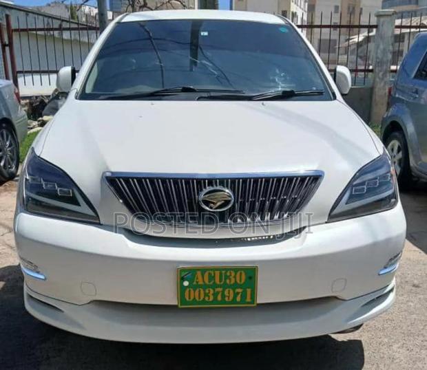 Toyota Harrier 2007 White