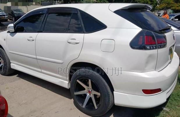 Toyota Harrier 2007 White