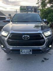 Toyota Hilux 2021 Gray for sale