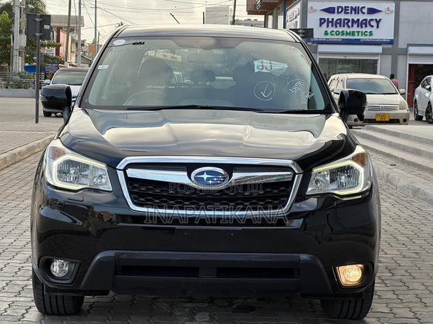 Subaru Forester 2.0XT Premium 4dr SUV AWD (2.0L 4cyl Turbo CVT) 2014