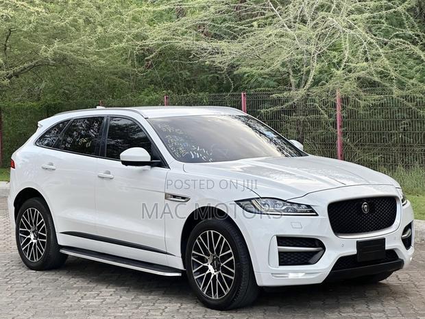 Jaguar F-Pace 20d Premium 2017 White