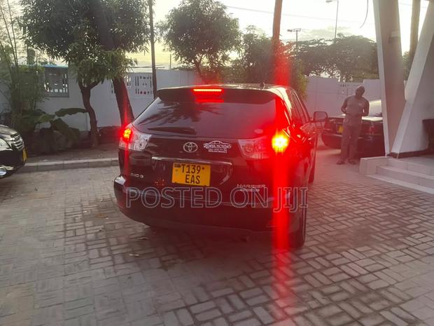 Toyota Harrier 2005 Black