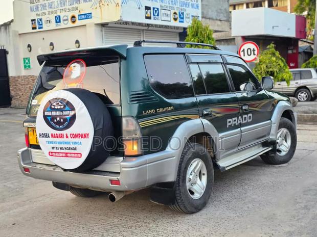 Toyota Land Cruiser Prado 2006 Green