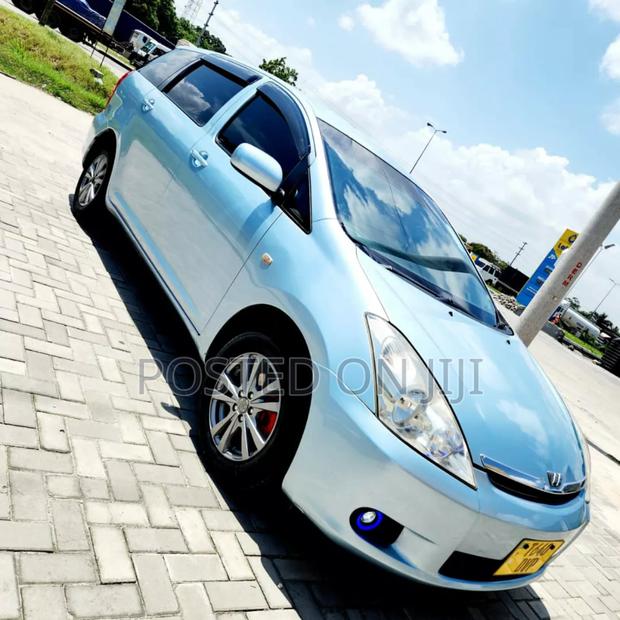 Toyota Wish 2006 Silver