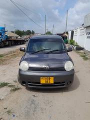 Toyota Sienta 2005 Gray for sale