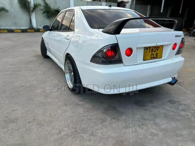 Toyota Altezza 2004 White