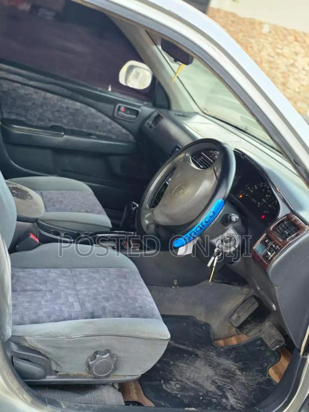 Toyota Carina 2001 Silver