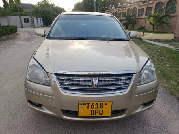 Toyota Premio 2005 Gold