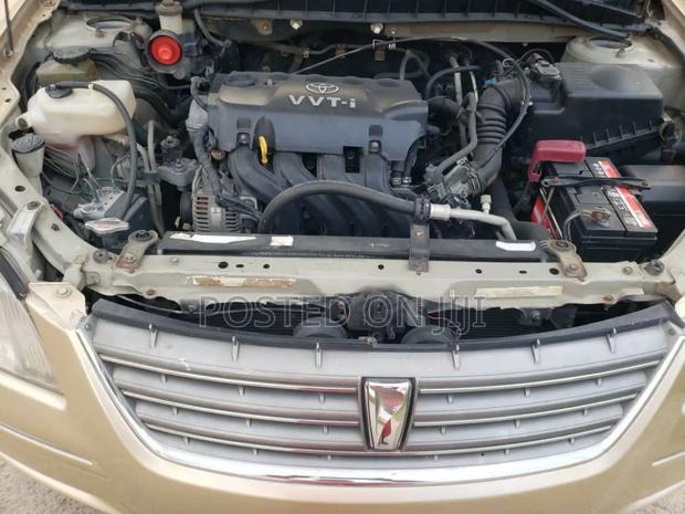 Toyota Premio 2005 Gold
