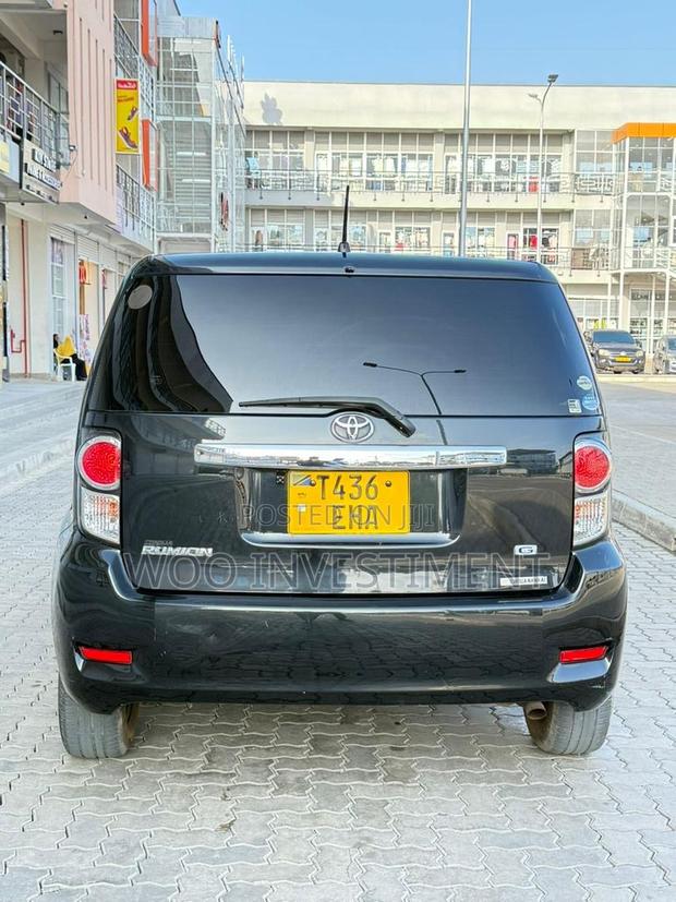 Toyota Rumion 1.5 FWD 2021 Black