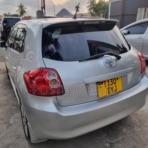 Toyota Auris 2008 Silver