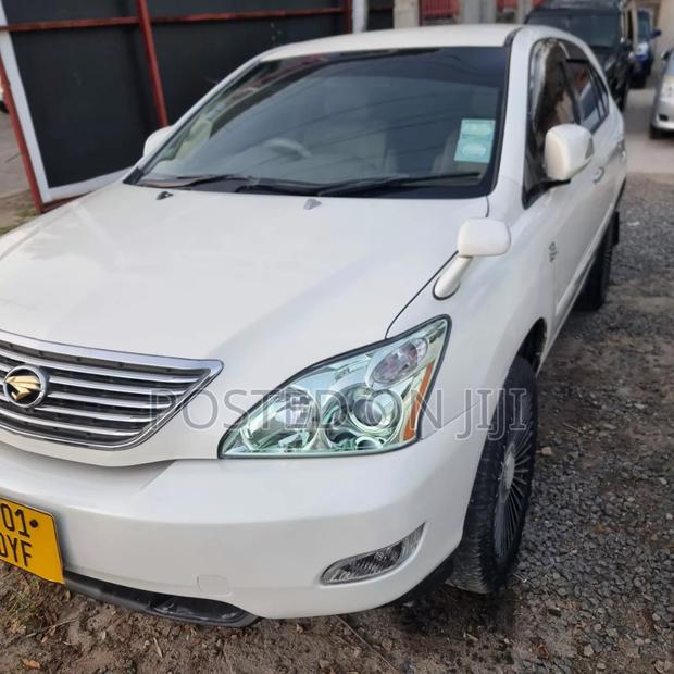 Toyota Harrier 2006 White