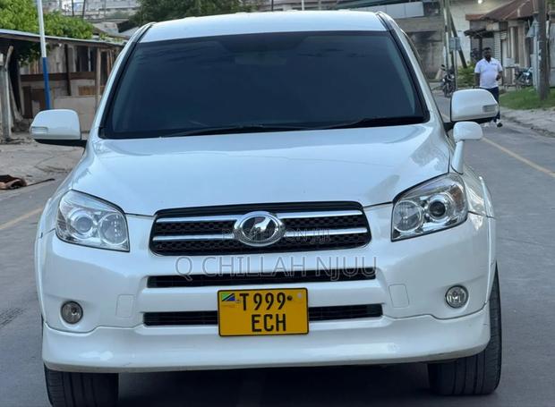 Toyota RAV4 2008 White
