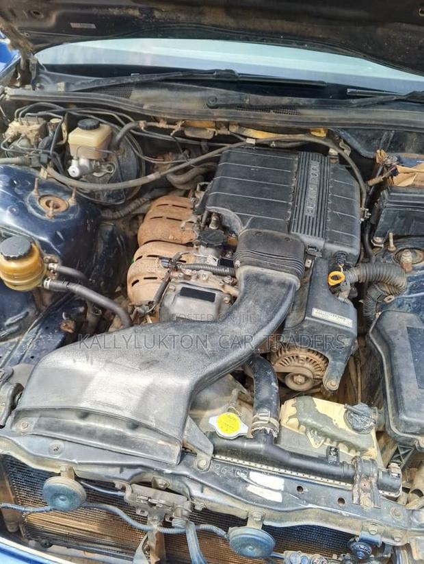 Toyota Mark II 2003 Blue