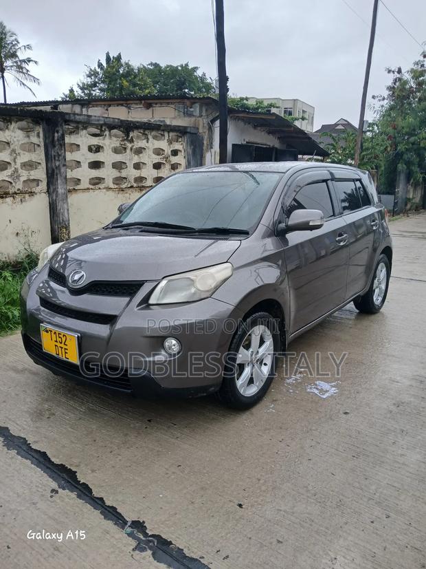Toyota IST 2008 Gray