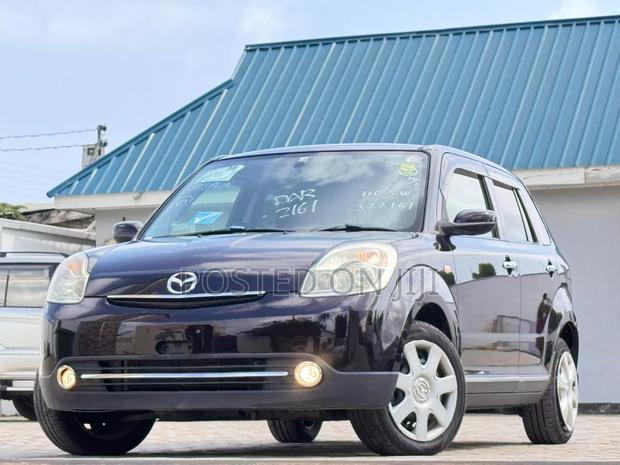 Mazda Verisa 2008 Black