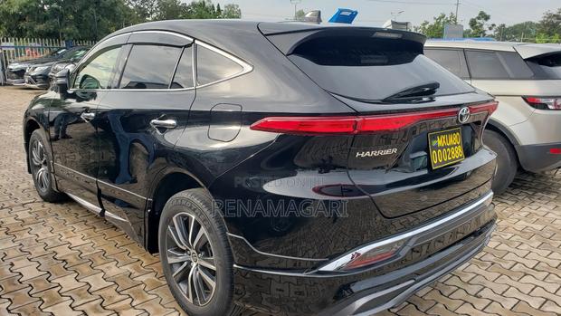 Toyota Harrier 2023 Gray
