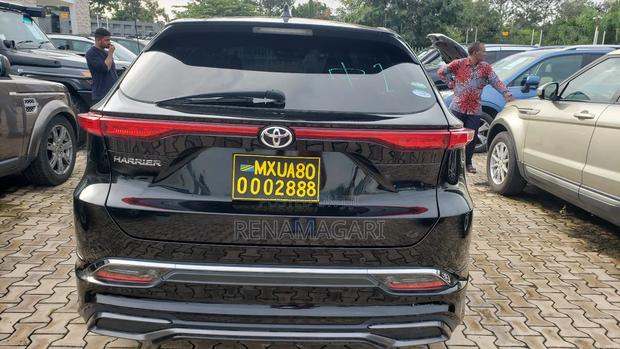 Toyota Harrier 2023 Gray