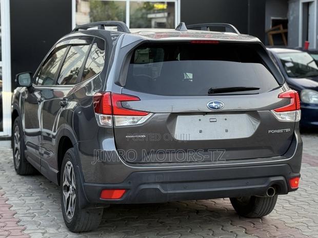 Subaru Forester 2020 Gray