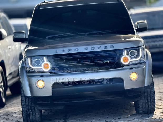 Land Rover Discovery 2011 Gold