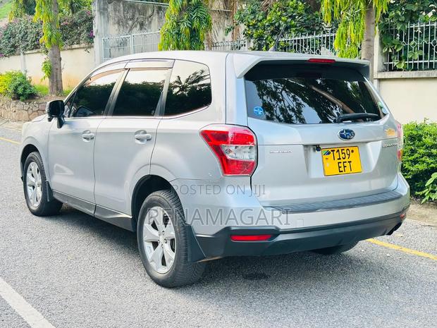 Subaru Forester 2014 Silver