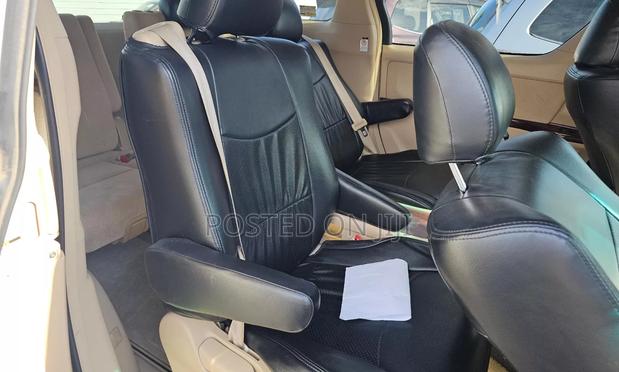 Toyota Alphard 2009 White