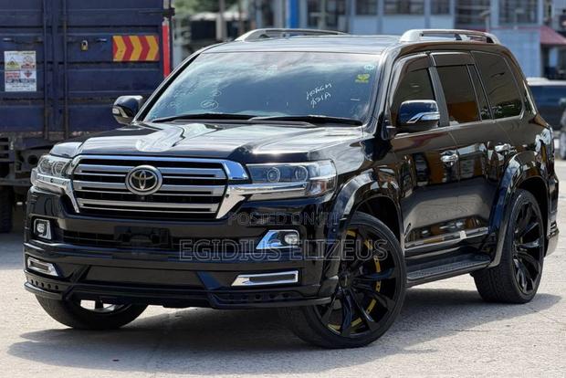 Toyota Land Cruiser 2017 Black