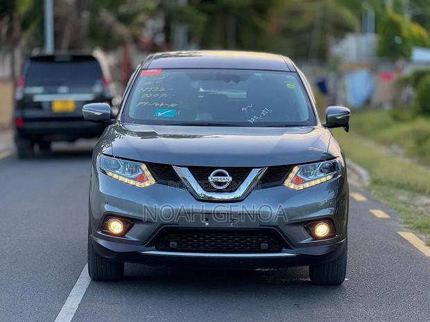 Nissan X-Trail 2014 Silver