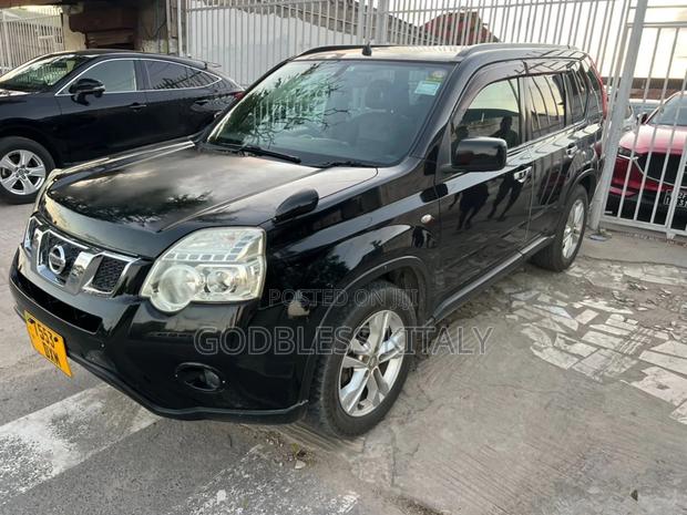 Nissan X-Trail 2.0 Diesel 2011 Black