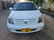 Toyota IST 2005 White for sale