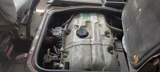 Mitsubishi Rosa 2001 Ivory