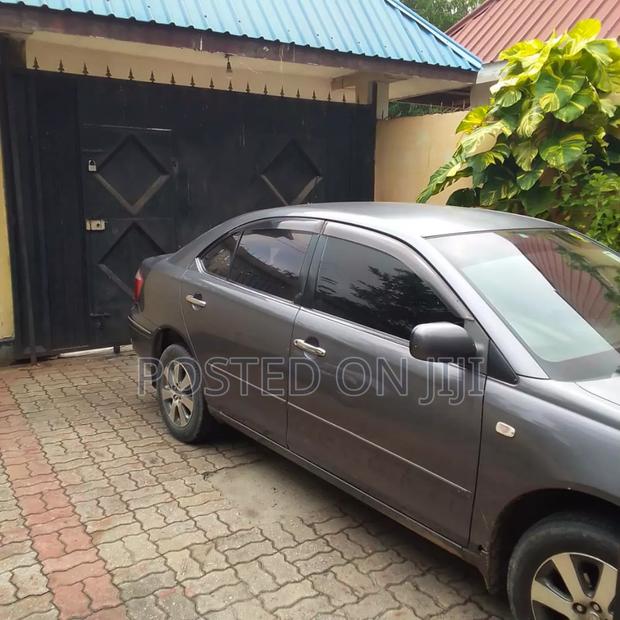 Toyota Premio 2005 Gray