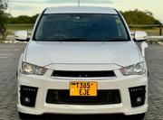 Mitsubishi Outlander 2015 White for sale