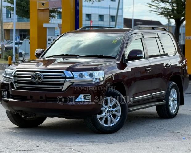 Toyota Land Cruiser 2017 Burgundy